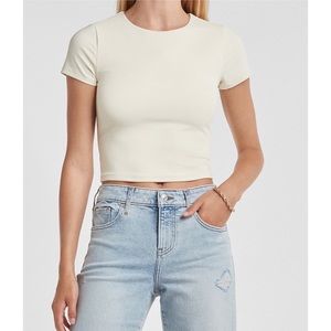 NEW! Express Body Contour Cropped Tee
